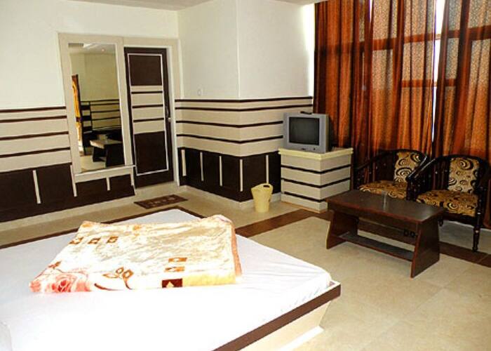 Hotel Jai Maa Chintpurni, Chintpurni 5